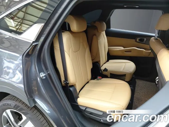Kia Sorento 2023 — фото 17