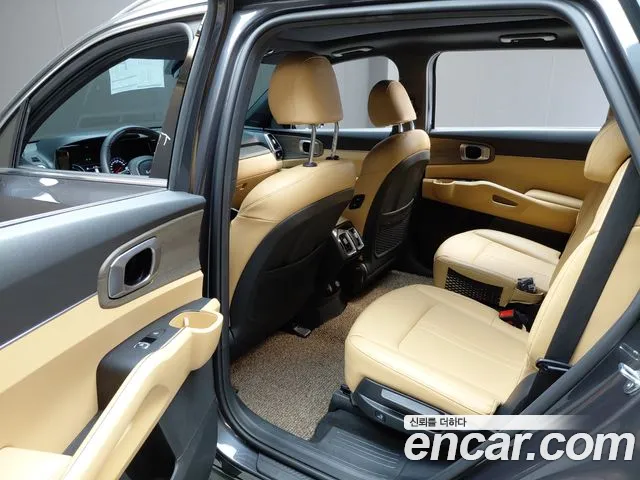 Kia Sorento 2023 — фото 18