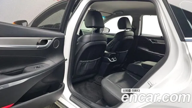 Hyundai Grandeur 2020 — фото 16