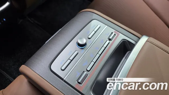 Hyundai Grandeur 2023 — фото 18