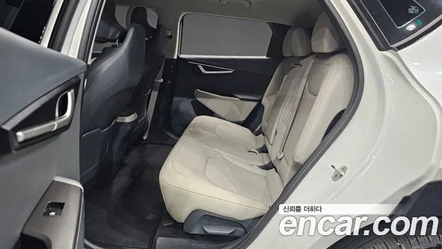 Kia EV6 2022 — фото 17
