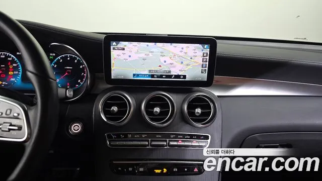 Mercedes-Benz GLC-Class 2023 — фото 14
