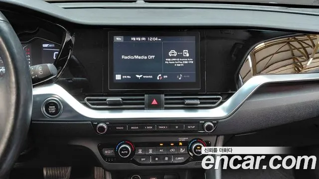 Kia Niro 2022 — фото 23