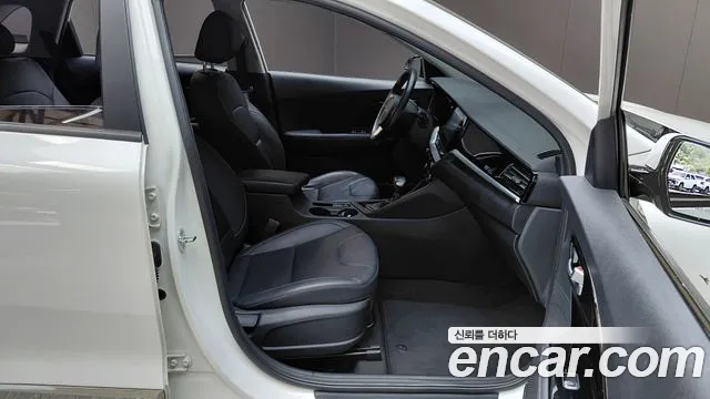 Kia Niro 2022 — фото 16