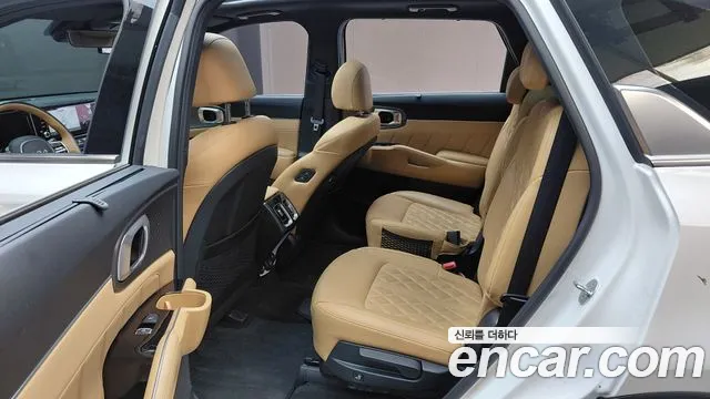 Kia Sorento 2023 — фото 18