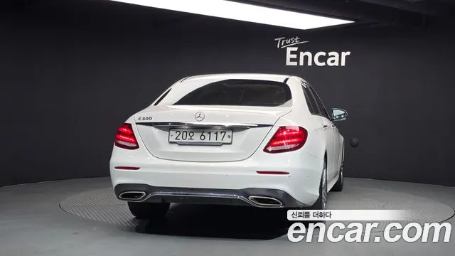 Mercedes-Benz E-Class 2019 — фото 4