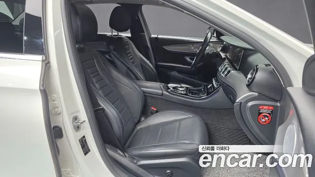 Mercedes-Benz E-Class 2019 — фото 11