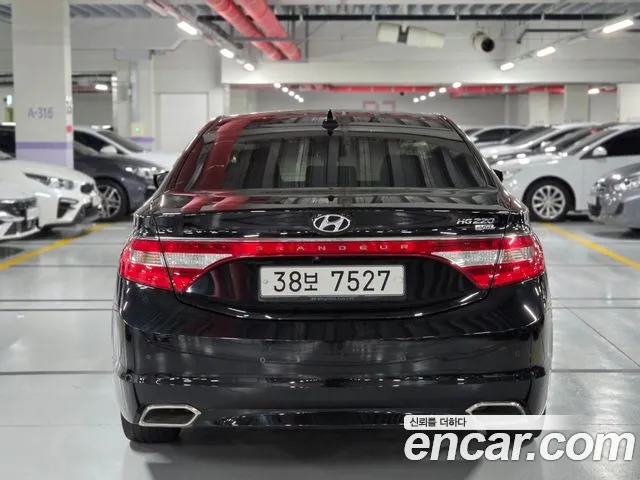 Hyundai Grandeur 2015 — фото 4