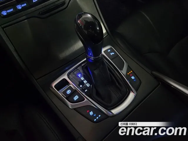 Hyundai Grandeur 2015 — фото 15