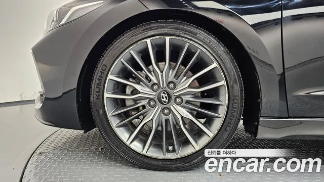 Hyundai AVANTE 2017 — фото 5