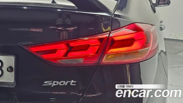 Hyundai AVANTE 2017 — фото 9
