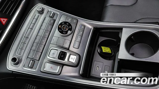 Hyundai Santafe 2021 — фото 12