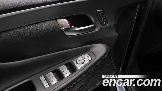 Hyundai Santafe 2021 — фото 24