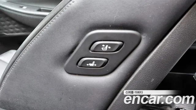 Hyundai Santafe 2021 — фото 25