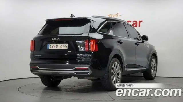 Kia Sorento 2023 — фото 2