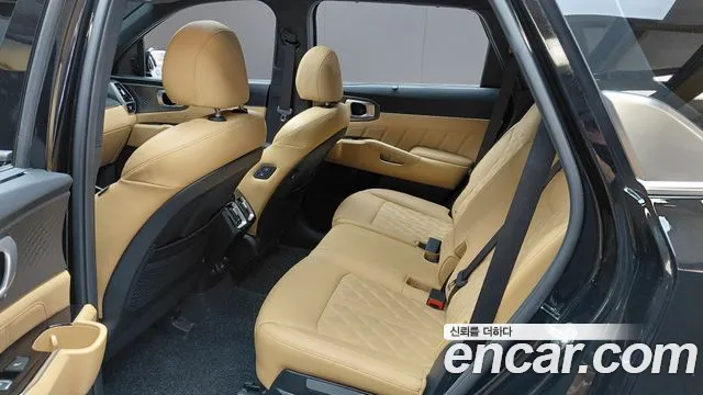 Kia Sorento 2023 — фото 18