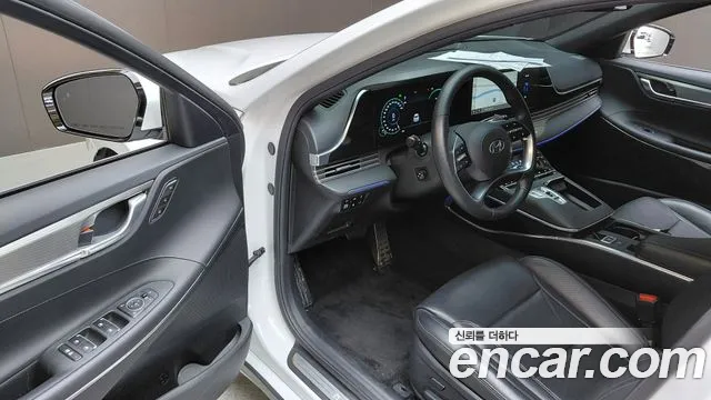 Hyundai Grandeur 2023 — фото 13
