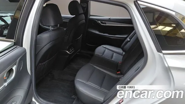 Hyundai Grandeur 2023 — фото 18