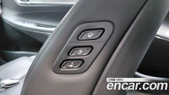 Hyundai Grandeur 2023 — фото 25