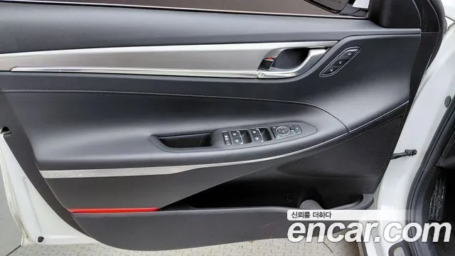 Hyundai Grandeur 2023 — фото 15