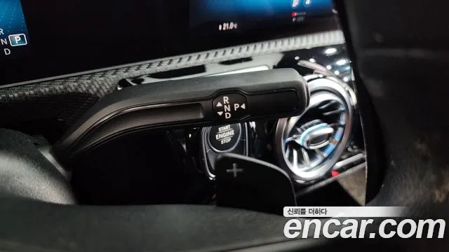 Mercedes-Benz A-Class 2019 — фото 12