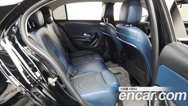 Mercedes-Benz A-Class 2019 — фото 17