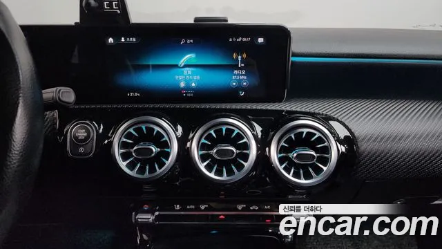Mercedes-Benz A-Class 2019 — фото 19