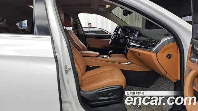 BMW X6 2018 — фото 11