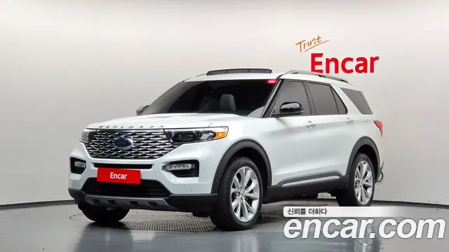 Ford Explorer 2021 — фото 1