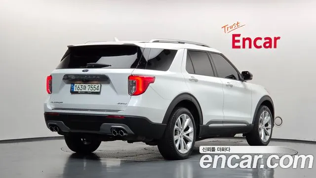 Ford Explorer 2021 — фото 2