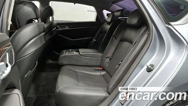 Hyundai Genesis 2016 — фото 12