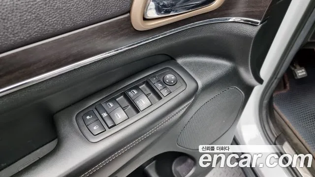 Jeep Cherokee 2014 — фото 14