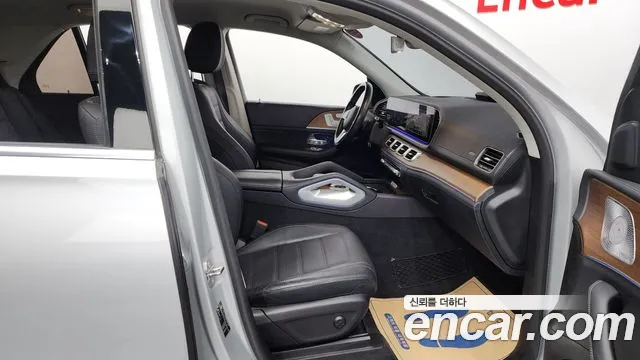 Mercedes-Benz GLE-Class 2019 — фото 11