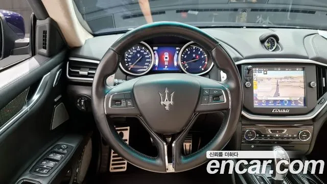 Maserati Ghibli 2014 — фото 13