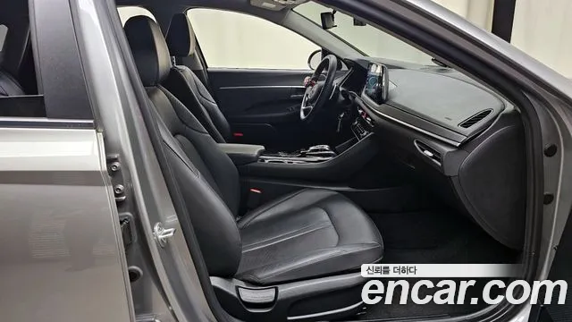 Hyundai Sonata 2020 — фото 10