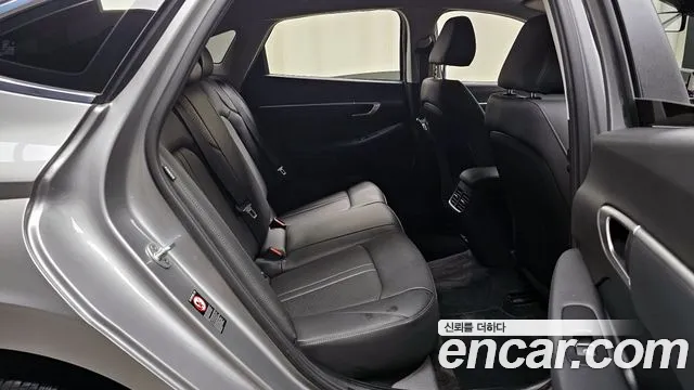 Hyundai Sonata 2020 — фото 12