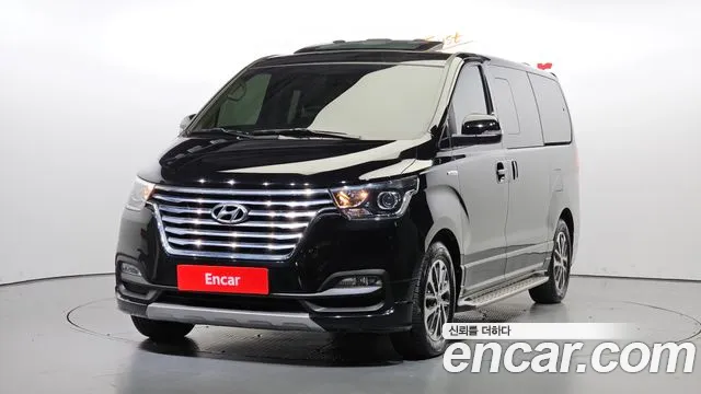 Hyundai Starex 2019 — фото 1