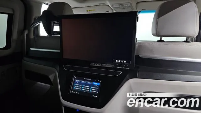 Hyundai Starex 2019 — фото 17