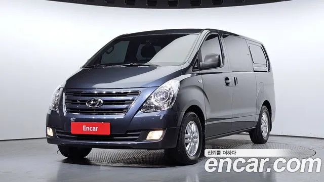 Hyundai Starex 2017 — фото 1