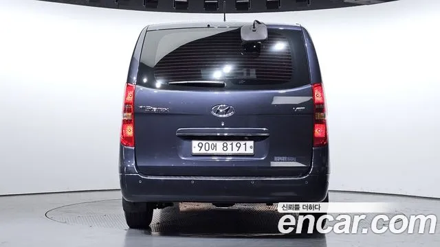 Hyundai Starex 2017 — фото 4
