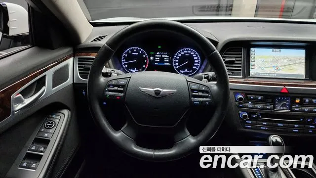 Hyundai Genesis 2016 — фото 13