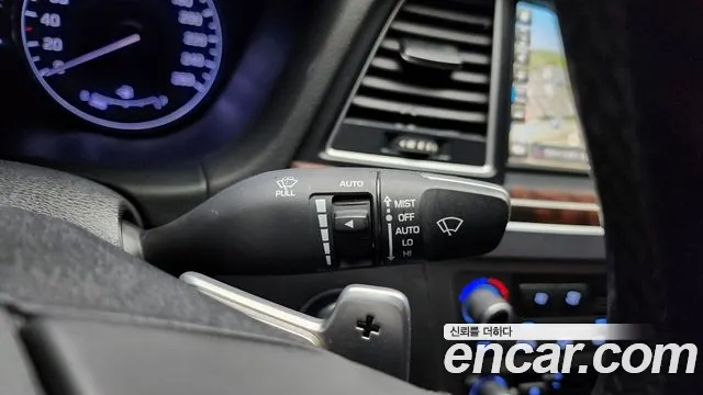 Hyundai Genesis 2016 — фото 16