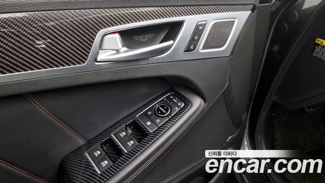 Genesis G80 2017 — фото 16
