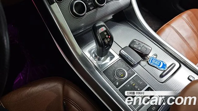 Land Rover Range Rover Sport 2015 — фото 9