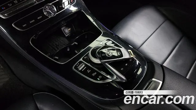 Mercedes-Benz E-Class 2019 — фото 9