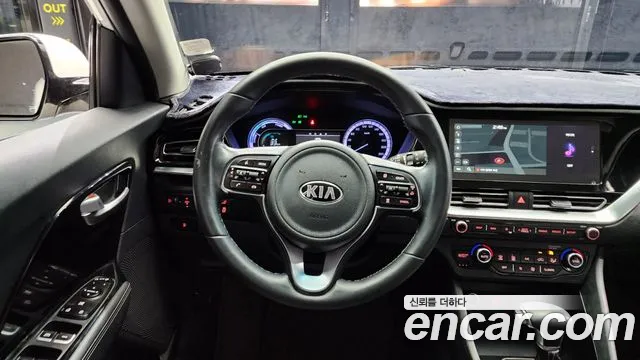 Kia Niro 2020 — фото 13