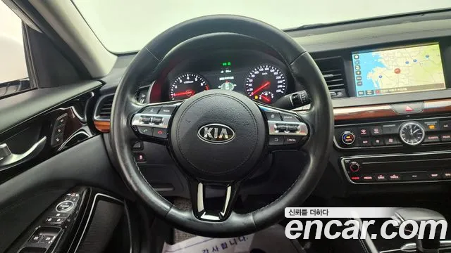 Kia K7 2017 — фото 14