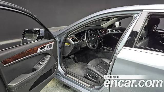 Hyundai Genesis 2015 — фото 10
