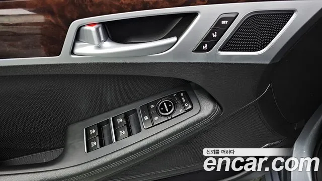 Hyundai Genesis 2015 — фото 12
