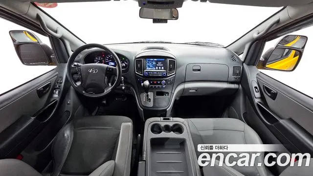 Hyundai Starex 2019 — фото 7
